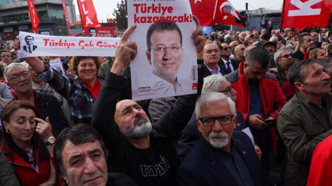 βλέπουν-δικαστικό-πραξικόπημα-στην-τ-563916034