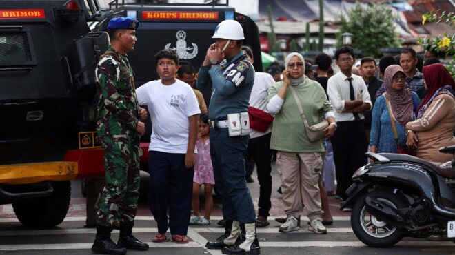 επίθεση-σε-τζαμί-σχολικού-συγκροτήμα-563908690