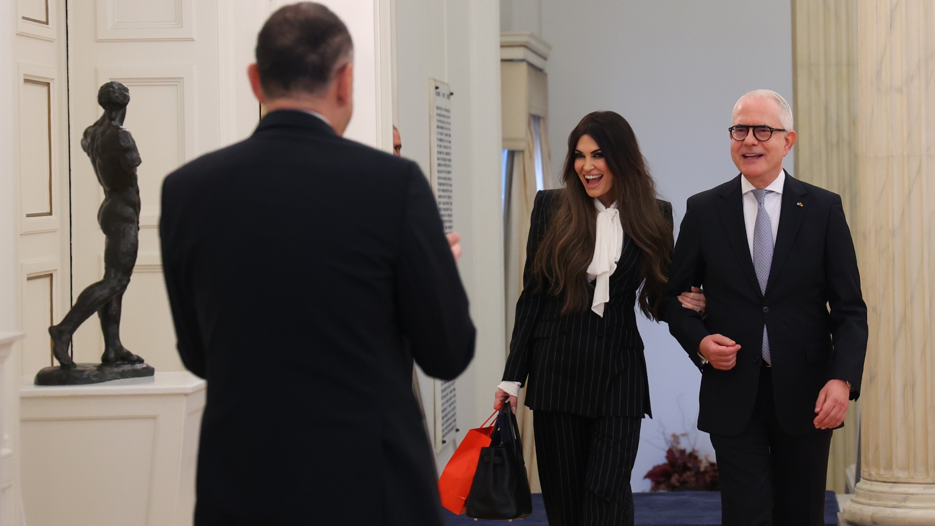 Στο υπουργείο Εξωτερικών η Γκίλφοϊλ – Συνάντηση με Γεραπετρίτη-1