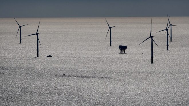 η-ε-ε-κατεβάζει-και-επίσημα-τον-πήχυ-γι-563904178