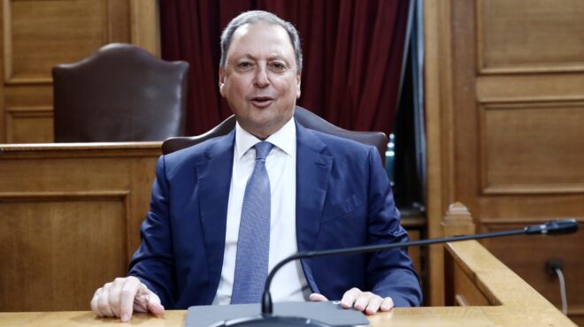 εξεταστική-για-οπεκεπε-πόλεμος-δια-563913070