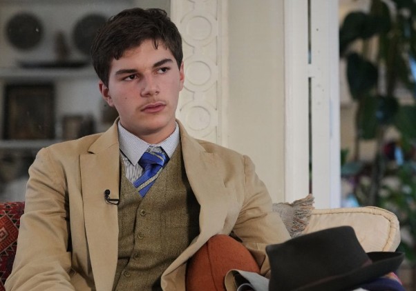 Διάρρηξη στο Λούβρο: Ο μυστηριώδης «κομψός άνδρας» αποκάλυψε την ταυτότητά του-2