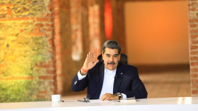 μαδούρο-απαντά-στις-πιέσεις-των-ηπα-με-563926552