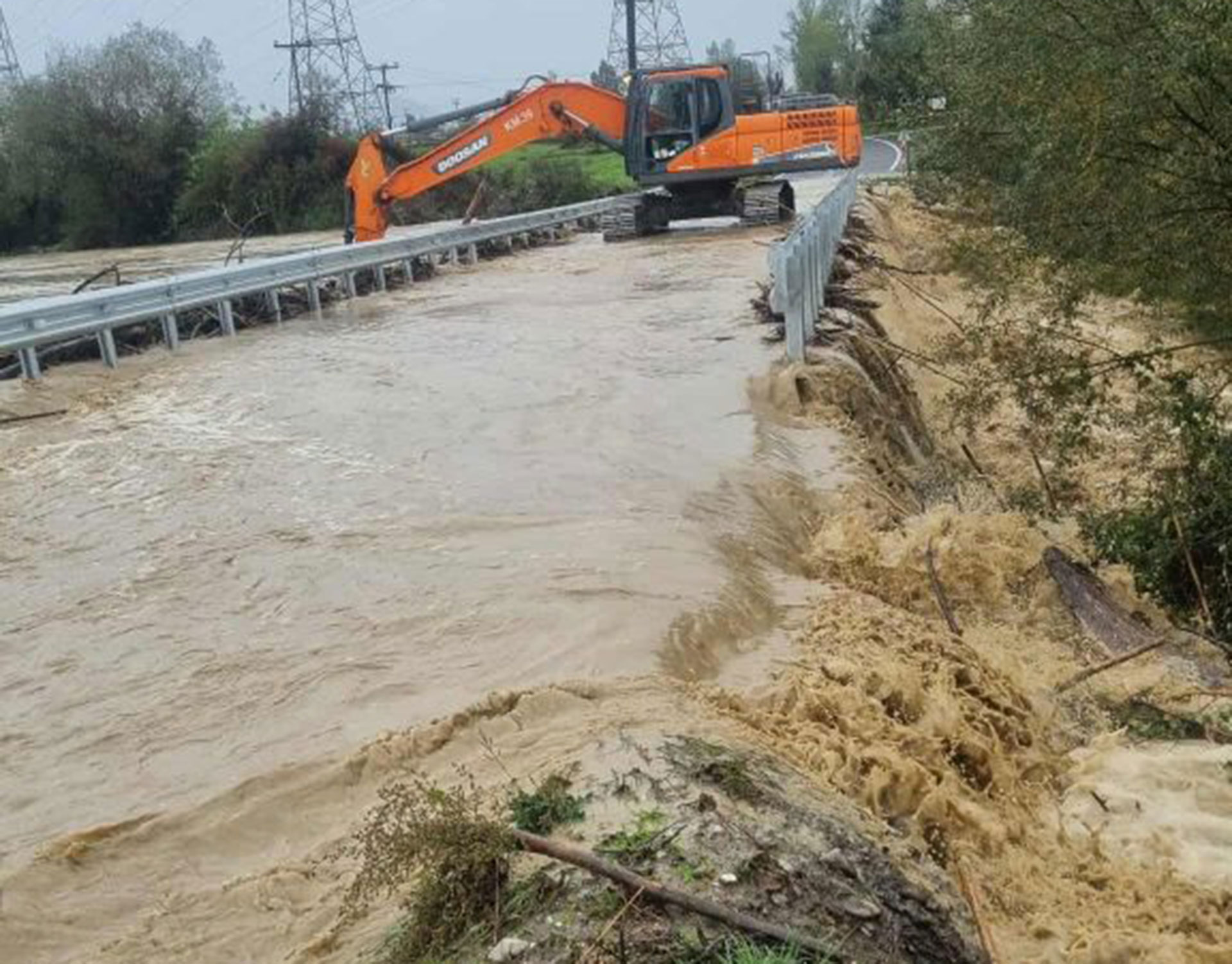 Κακοκαιρία: Προβλήματα σε όλη τη χώρα – Χάος στους δρόμους της Αττικής-2