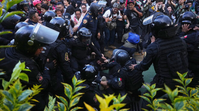 μεξικό-επεισοδιακή-διαδήλωση-με-τουλ-563924143