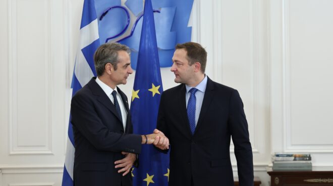 συνάντηση-μητσοτάκη-με-τον-επίτροπο-γ-563908792