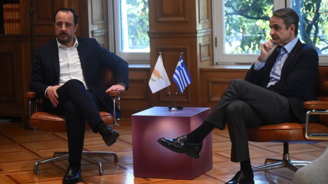 συνάντηση-μητσοτάκη-χριστοδουλίδη-563915281