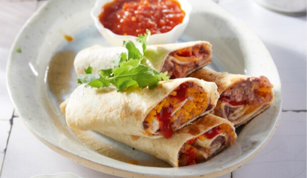 μπουρίτος-με-πουρέ-από-κόκκινα-φασόλι-563933089