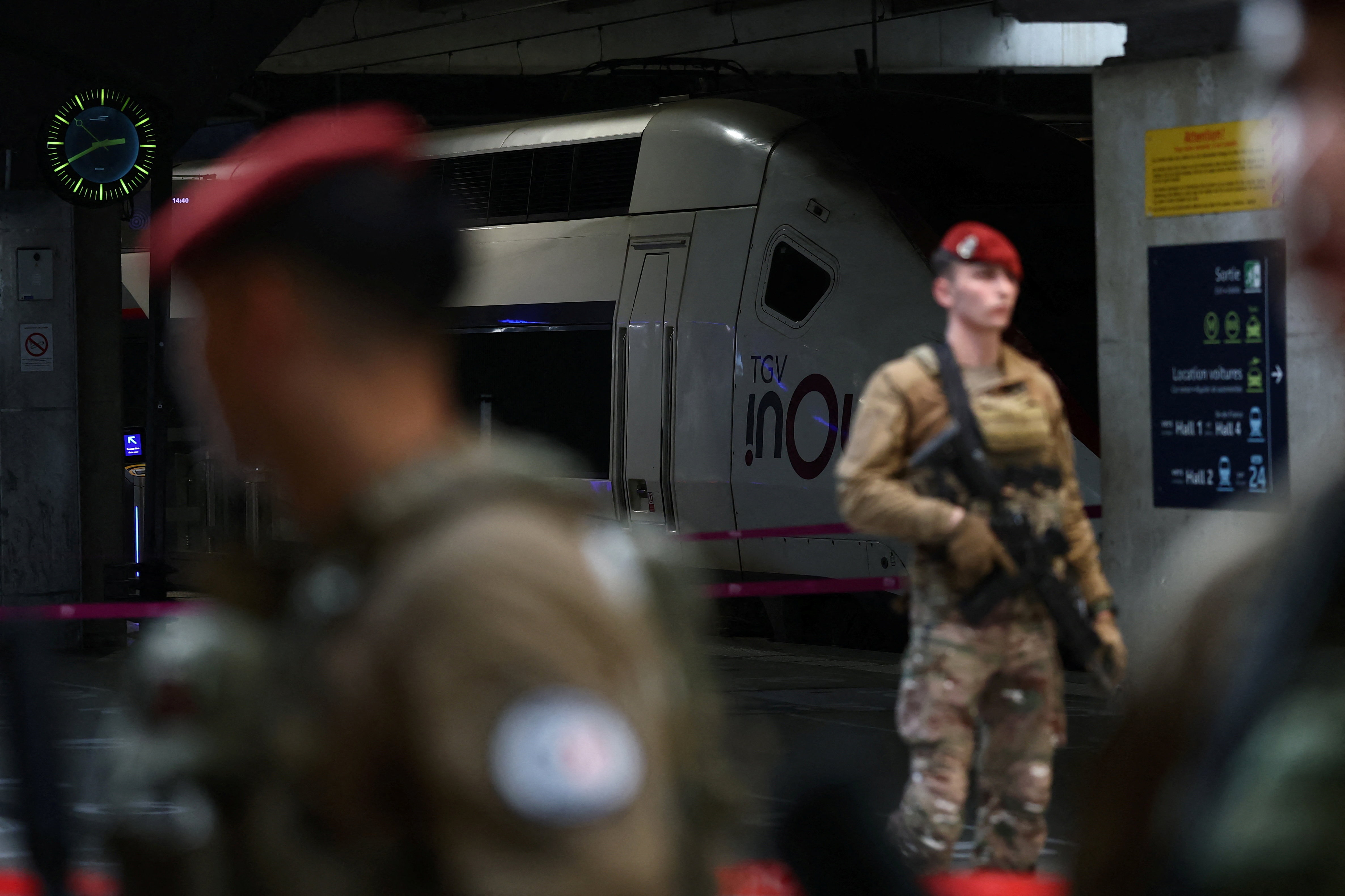 Παρίσι: Πυροβολισμός στον σταθμό Μονπαρνάς – Ανδρας απείλησε αστυνομικούς-1