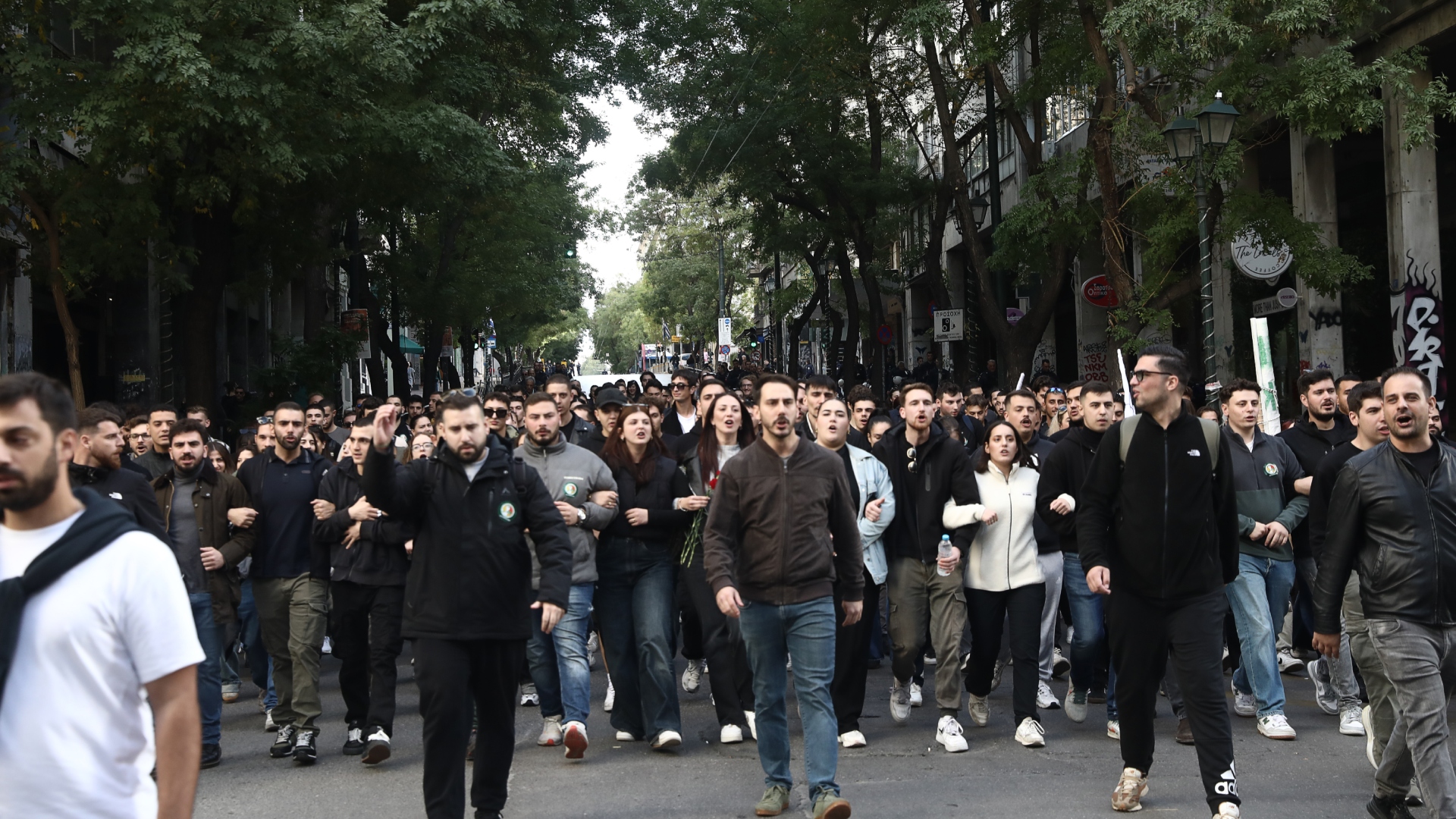 Ολοκληρώθηκε η πορεία για το Πολυτεχνείο – 11 συλλήψεις και 32 προσαγωγές-7