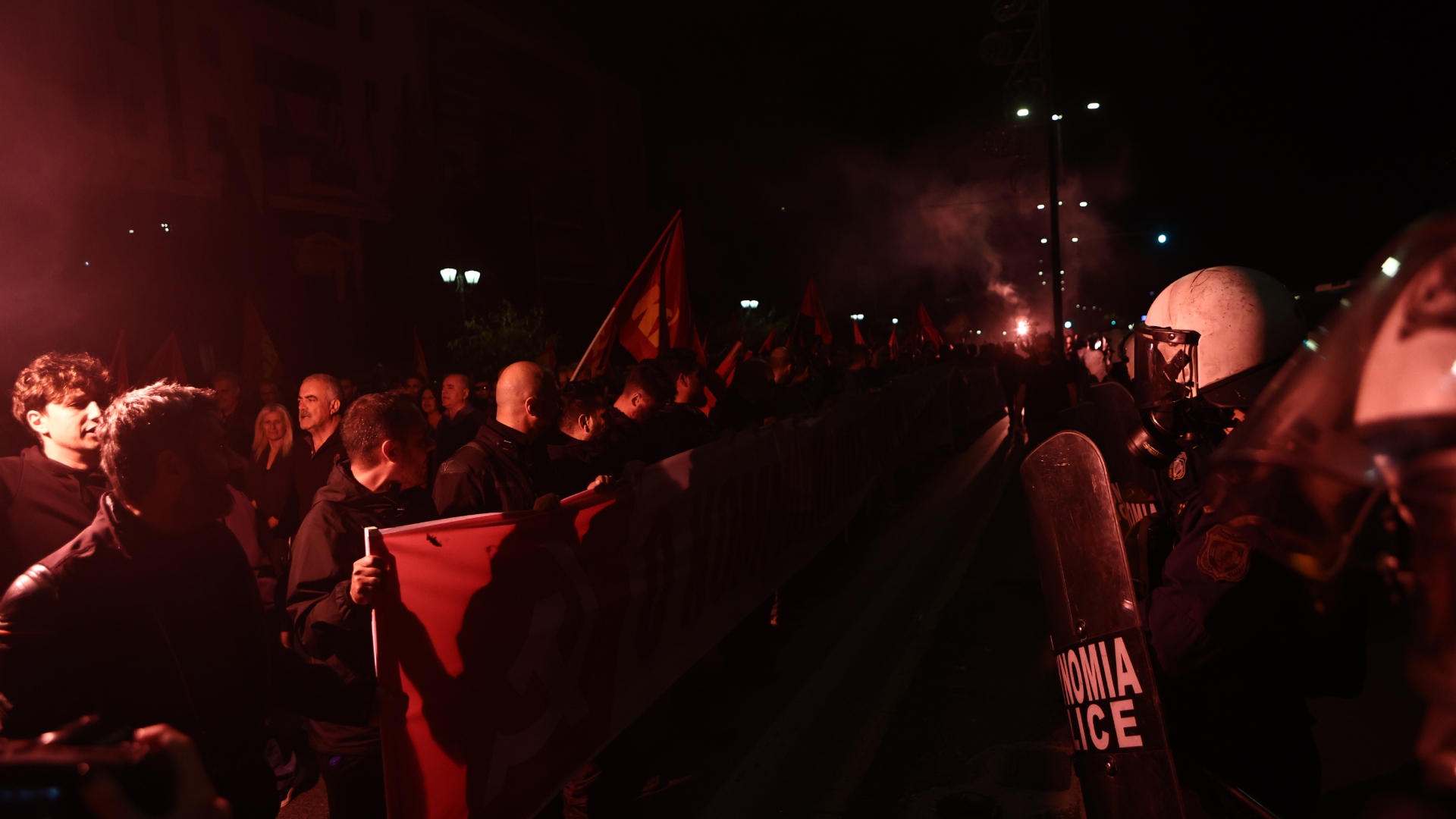 Ολοκληρώθηκε η πορεία για το Πολυτεχνείο – 11 συλλήψεις και 32 προσαγωγές-2