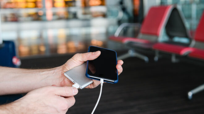 μελβούρνη-στις-φλόγες-άνδρας-μετά-από-563908216