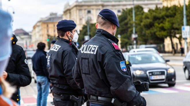 βιέννη-εντοπίστηκαν-όπλα-που-συνδέο-563907061