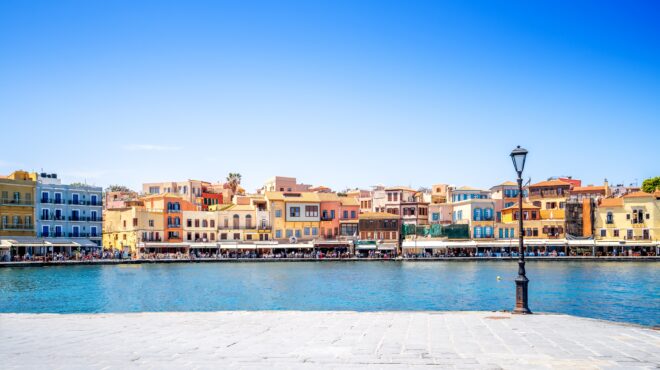 χανιά-κατέρρευσε-μπαλκόνι-από-ημιτελ-563911771