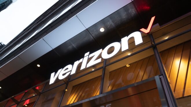 wsj-η-verizon-θα-καταργήσει-15-000-θέσεις-εργασίας-563919457