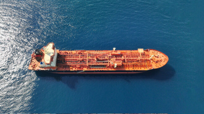 εκρηξη-σε-τάνκερ-του-σκιώδους-στόλου-563946931