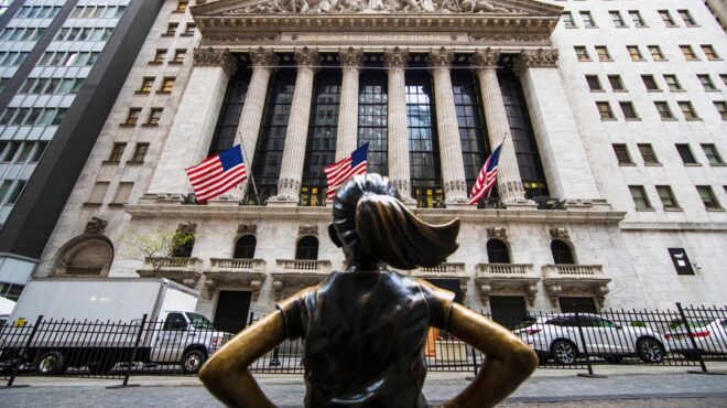 διόρθωση-στη-wall-street-με-φόντο-την-πορεία-της-563912065