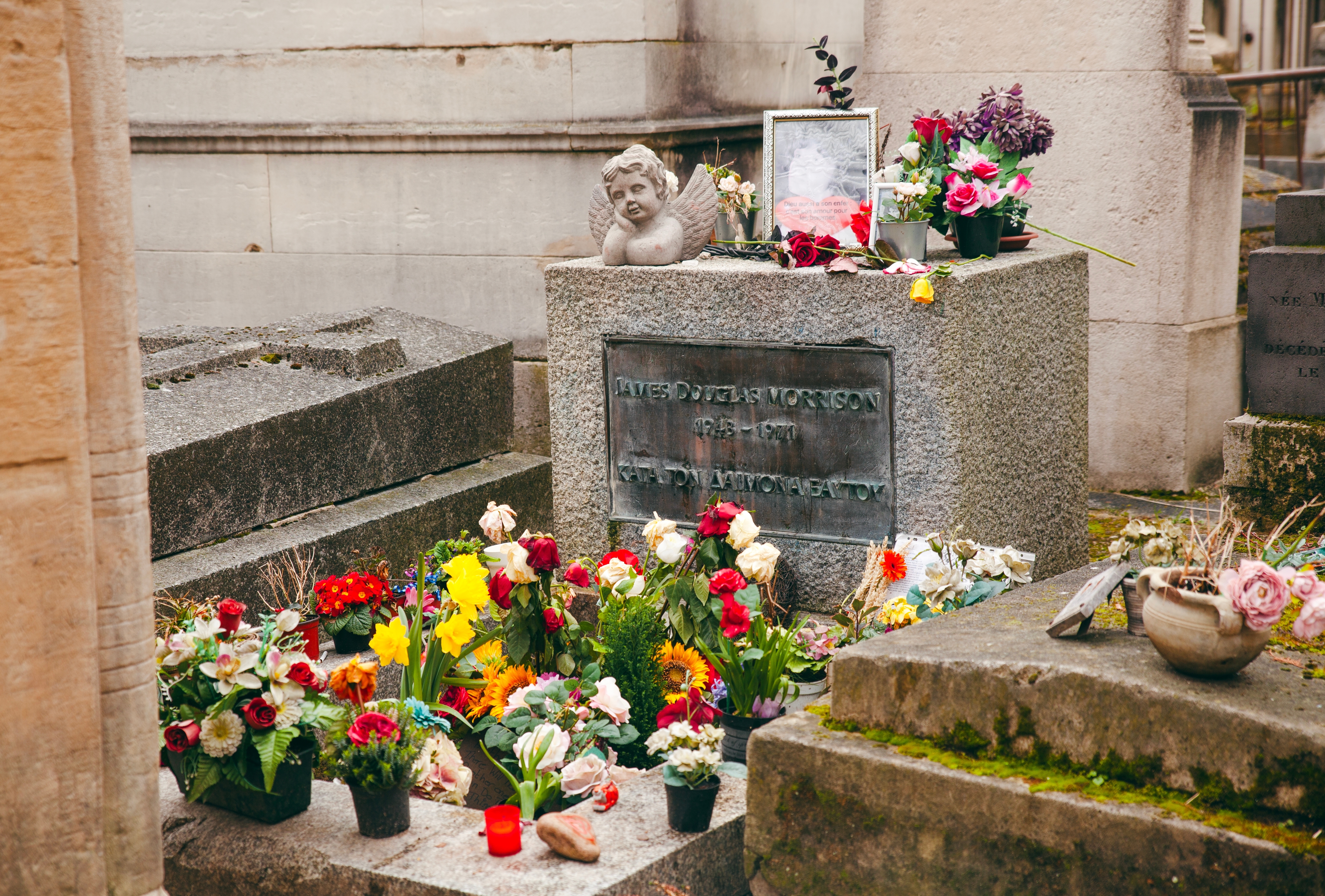 Παρίσι: Λοταρία κληρώνει… τάφους «δίπλα» στον Τζιμ Μόρισον και τον Οσκαρ Ουάιλντ-1