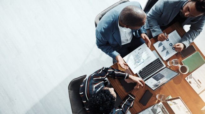 η-αι-φταίει-για-τις-απολύσεις-οι-εται-563930008