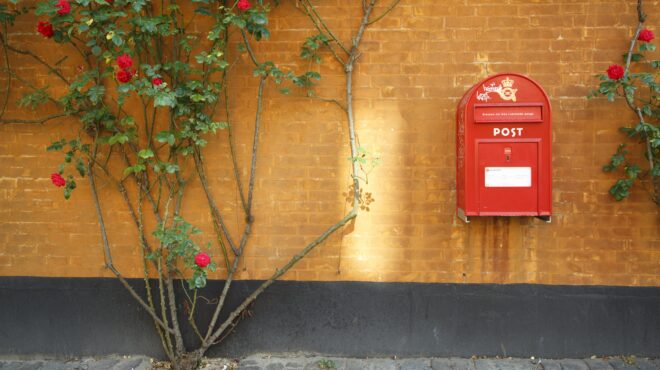 η-δανία-καταργεί-την-αλληλογραφία-563946178