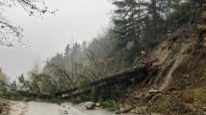 κακοκαιρία-στα-τρίκαλα-παραμένουν-απ-563936707