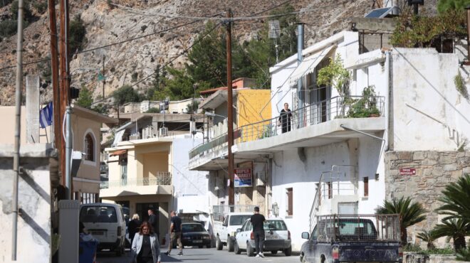 σοφία-ζαχαράκη-τα-σχολεία-στα-βορίζια-563900668