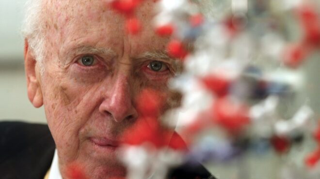 τζέιμς-γουάτσον-ο-νομπελίστας-που-έρι-563909977