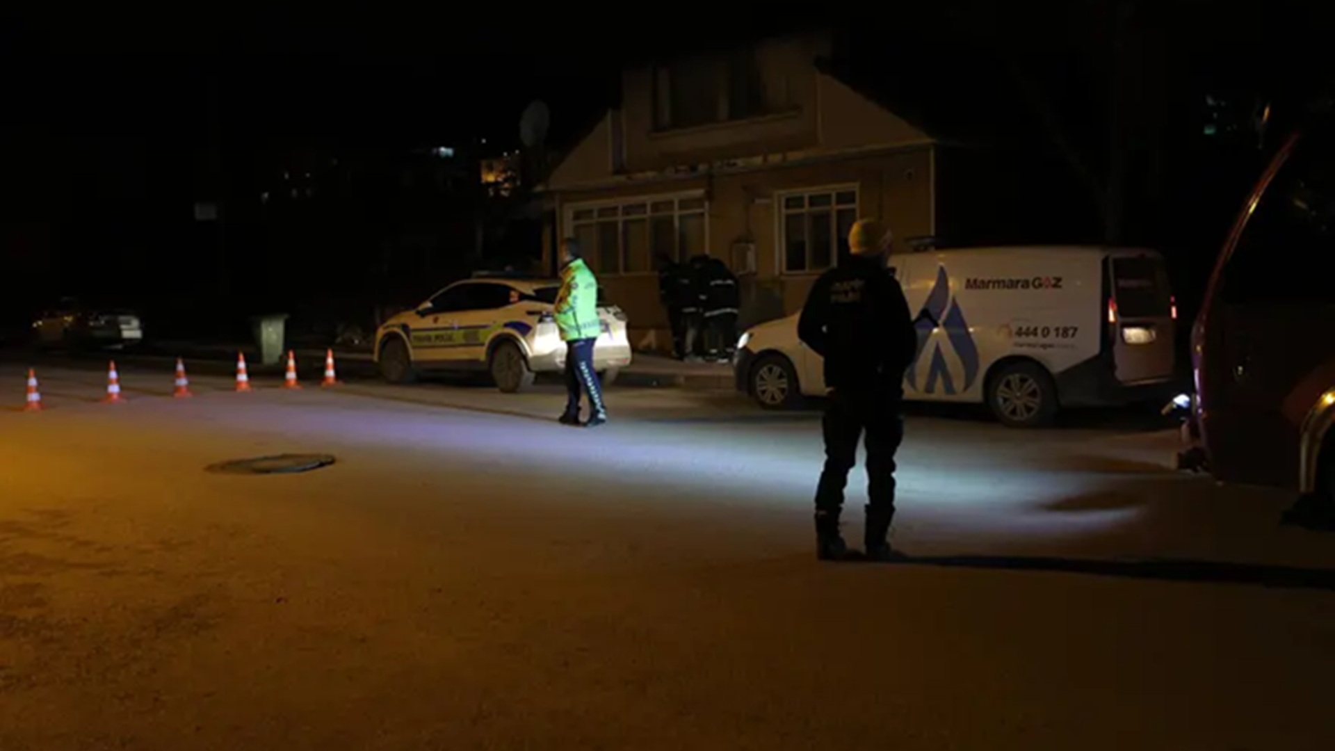 Τουρκία: Πολύωρη μάχη της αστυνομίας με μέλη του ISIS στους δρόμους της Γιάλοβας – Επτά αστυνομικοί τραυματίες-1