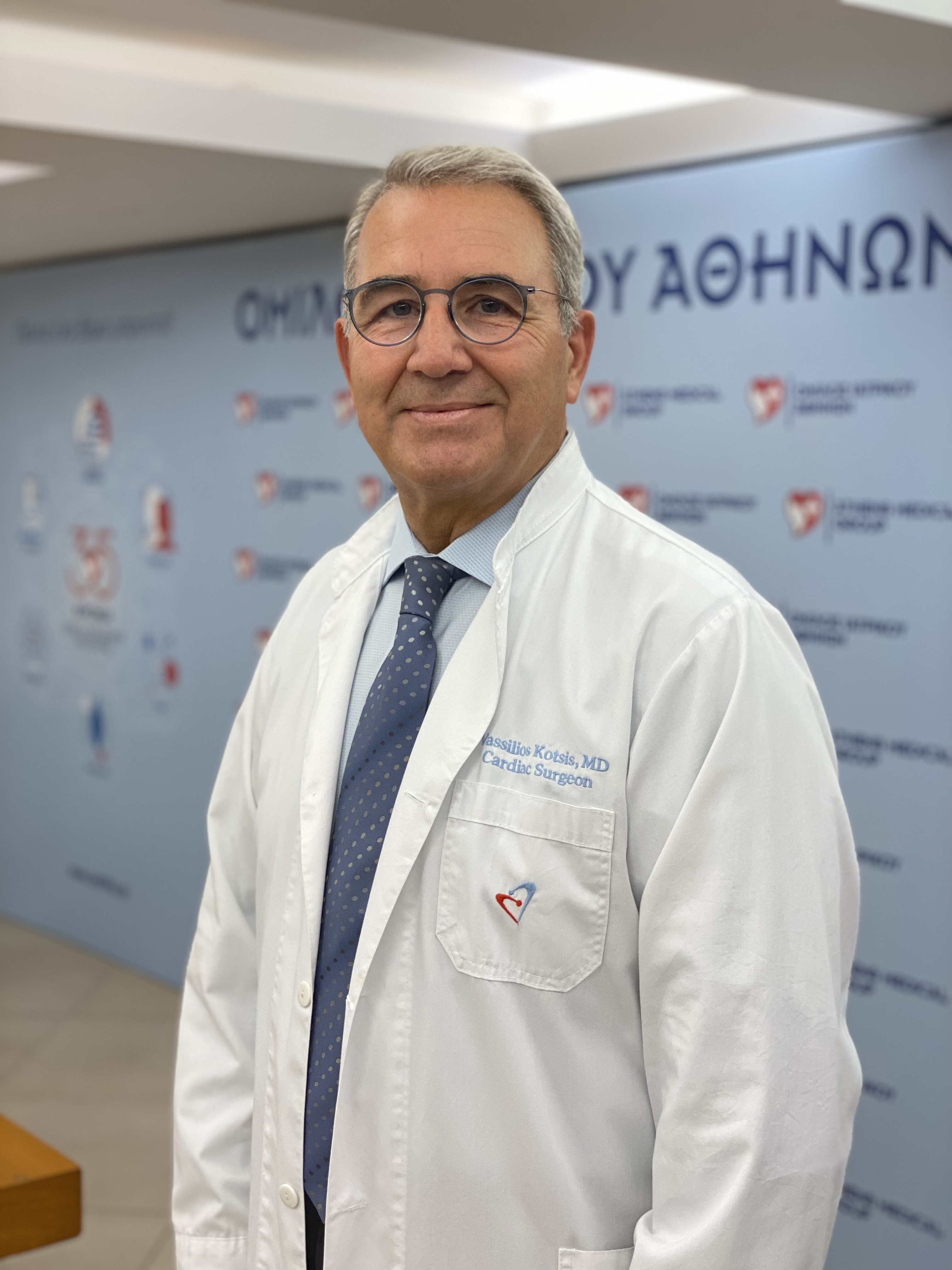 Χειρουργική στεφανιαίων αγγείων  με πάλλουσα καρδιά-1