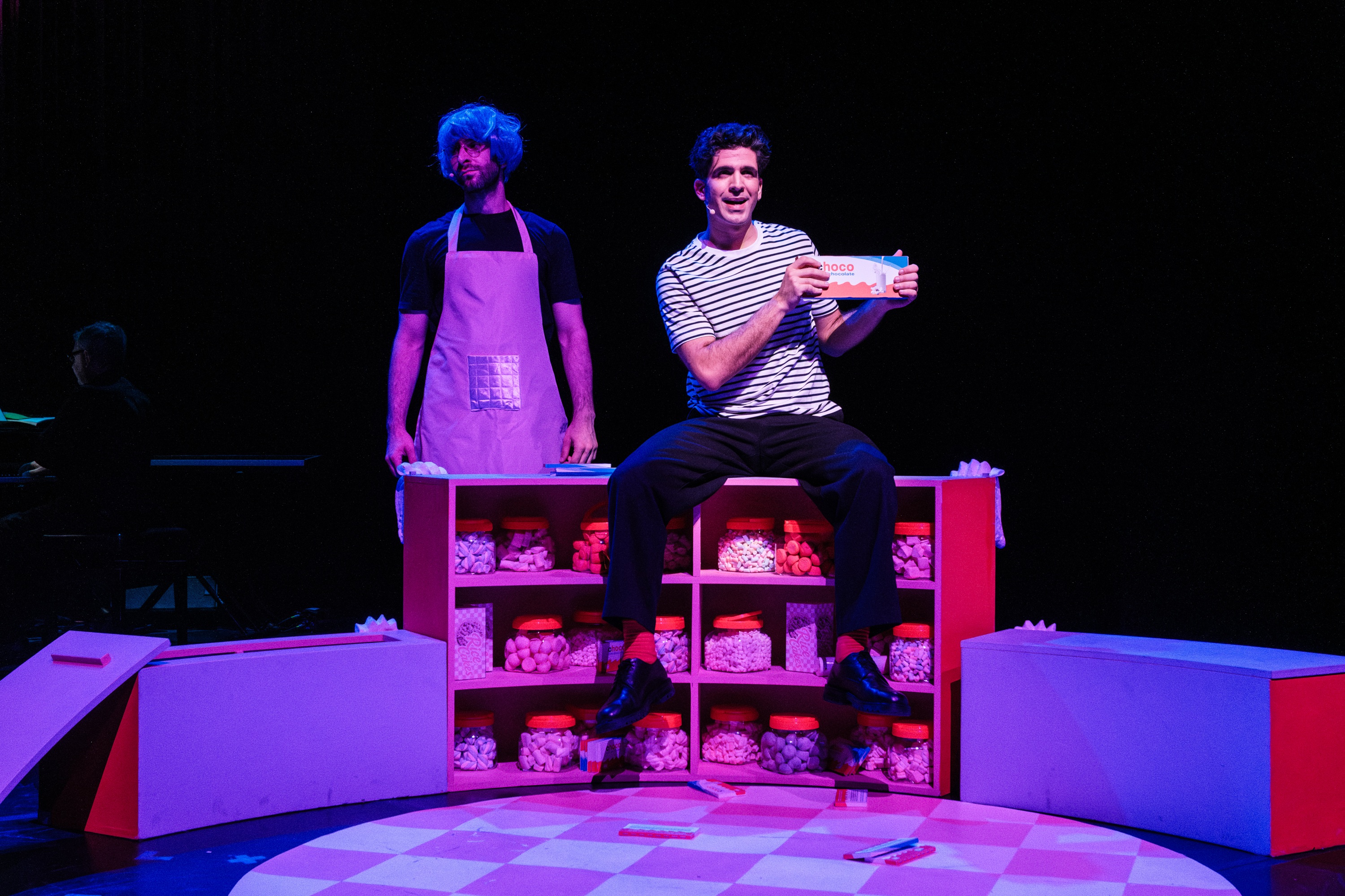 Η υπαρξιακή αγωνία λίγο πριν από τα 30 – Η «Κ» στην πρόβα του  μιούζικαλ «Tick, Tick… Boom!»-4