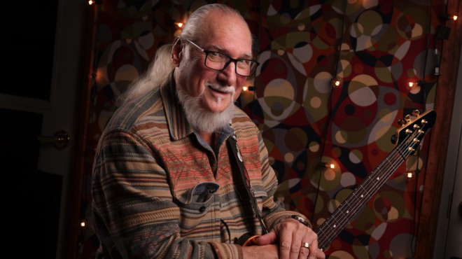 πέθανε-ο-θρυλικός-κιθαρίστας-στιβ-κρό-563957368