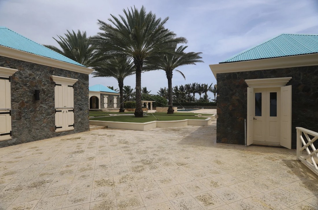 Στο φως φωτογραφίες και βίντεο από το ιδιωτικό νησί του Τζέφρι Eπσταϊν-6