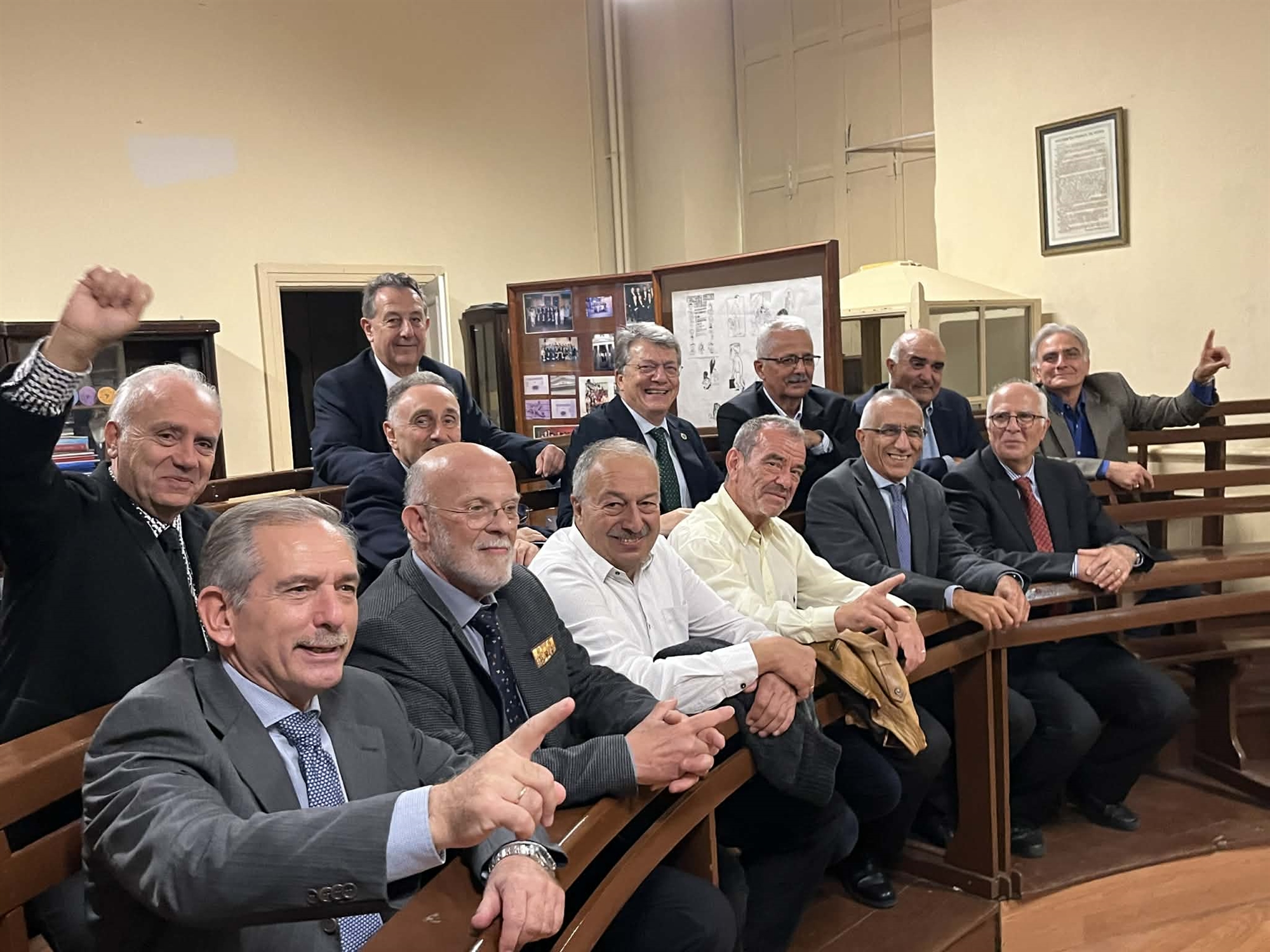 Συγκινητικοί εορτασμοί για τους αποφοίτους του Ζωγραφείου της Πόλης-3