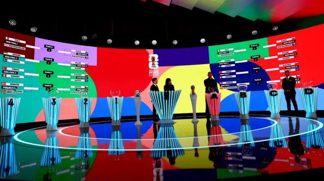 μποτσέλι-ρόμπι-γουίλιαμς-και-village-people-στην-563954683