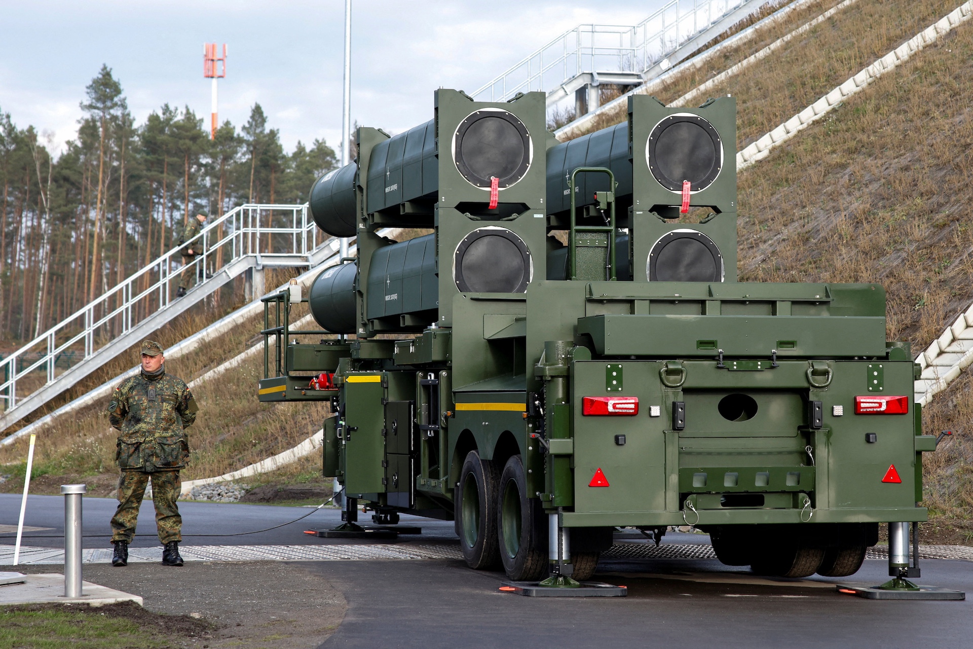 Γερμανία: Παρέλαβε το πρώτο σύστημα αεράμυνας Arrow 3 από το Ισραήλ-1
