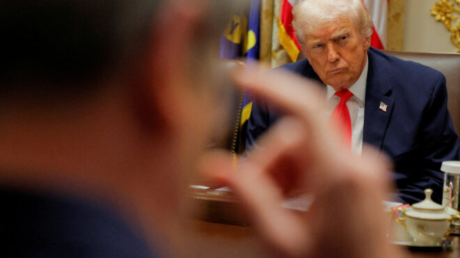 ουκρανικό-η-σκιά-τραμπ-πάνω-από-τα-ρωσι-563981044