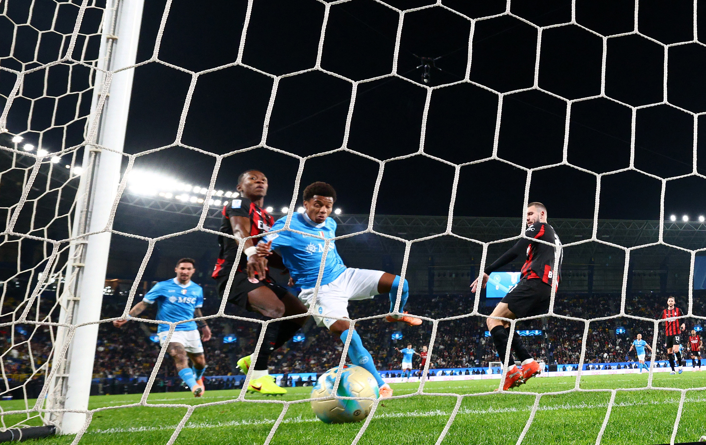 Η φαβέλα άνοιξε τα μάτια του Νταβίντ Νέρες-1