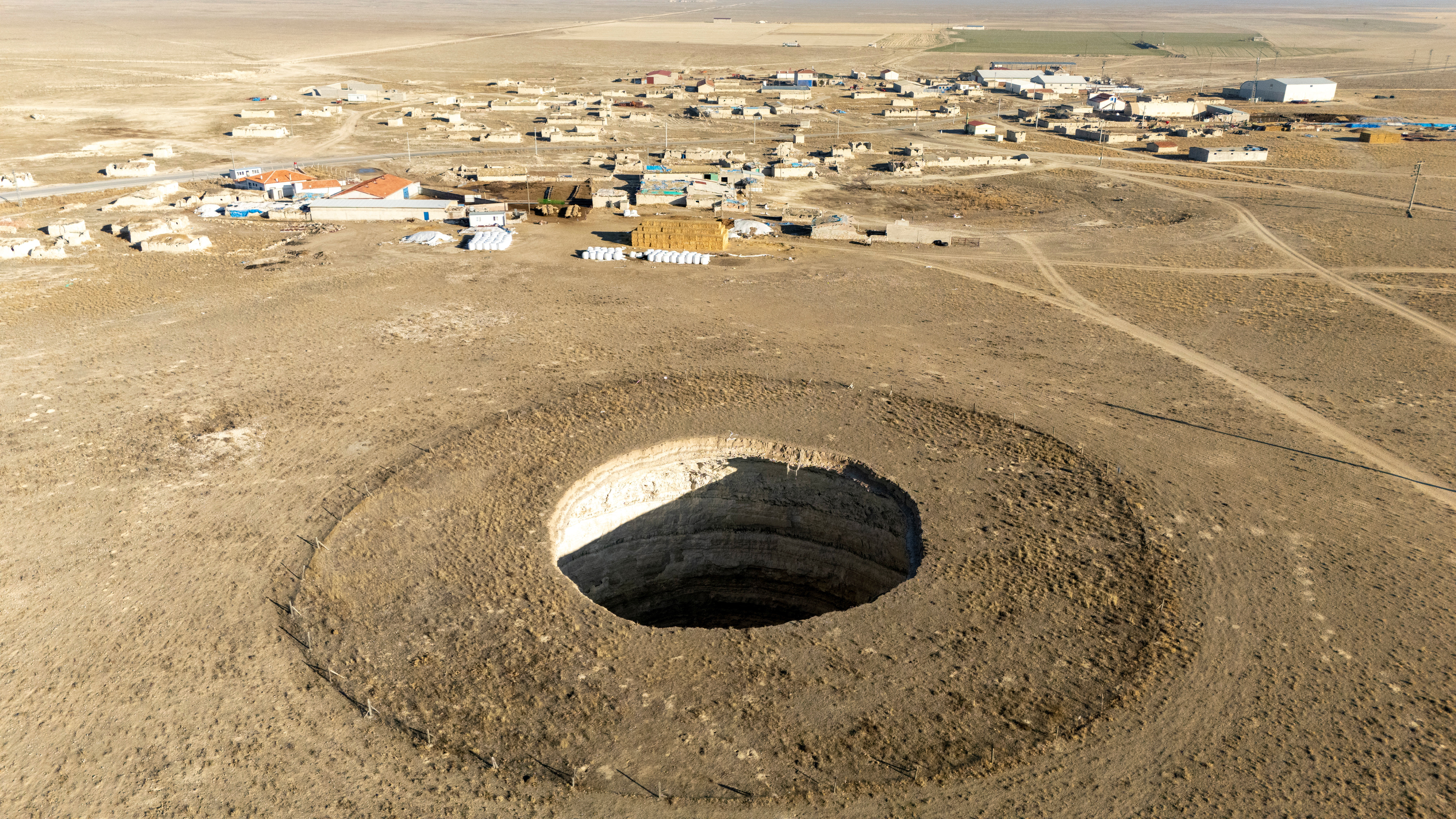 Τουρκία: Ανησυχία για τις εκατοντάδες καταβόθρες σε καλλιεργήσιμες εκτάσεις – «Πάνω από 700»-4
