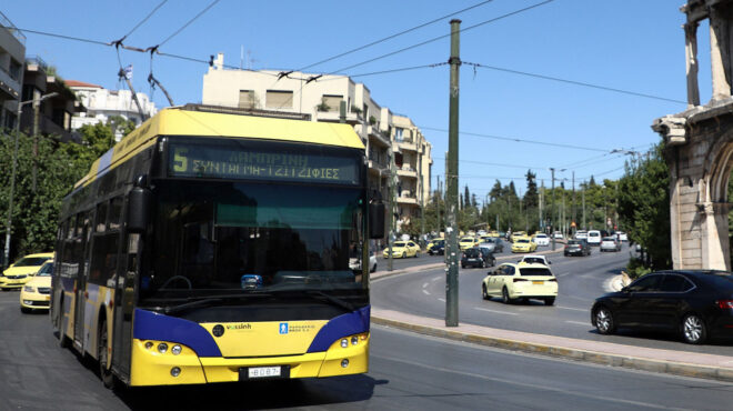 είναι-όλη-μου-η-ζωή-τα-33-χρόνια-πίσω-απ-563962246