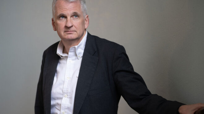 τίμοθι-σνάιντερ-στην-κ-η-επιβράβευσ-563962159