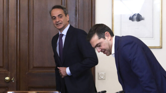 εντός-και-εκτός-ο-νυν-και-ο-πρώην-σε-από-563987374