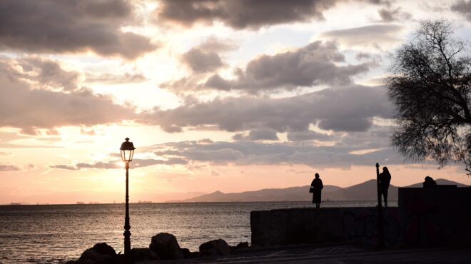 καιρός-μικρή-πτώση-της-θερμοκρασίας-κ-563963239