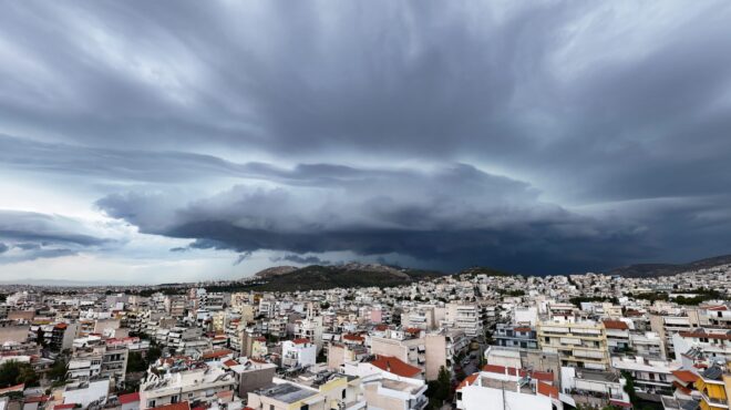 καιρός-βελτιωμένη-εικόνα-πού-αναμέν-563962825