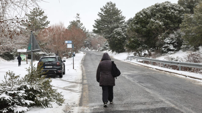 καιρός-πρωτοχρονιά-με-παγωνιά-και-τοπ-564002173