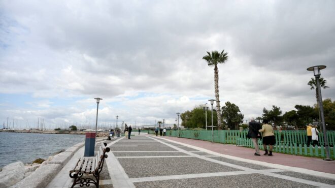 συννεφιασμένος-και-σήμερα-ο-καιρός-563988157