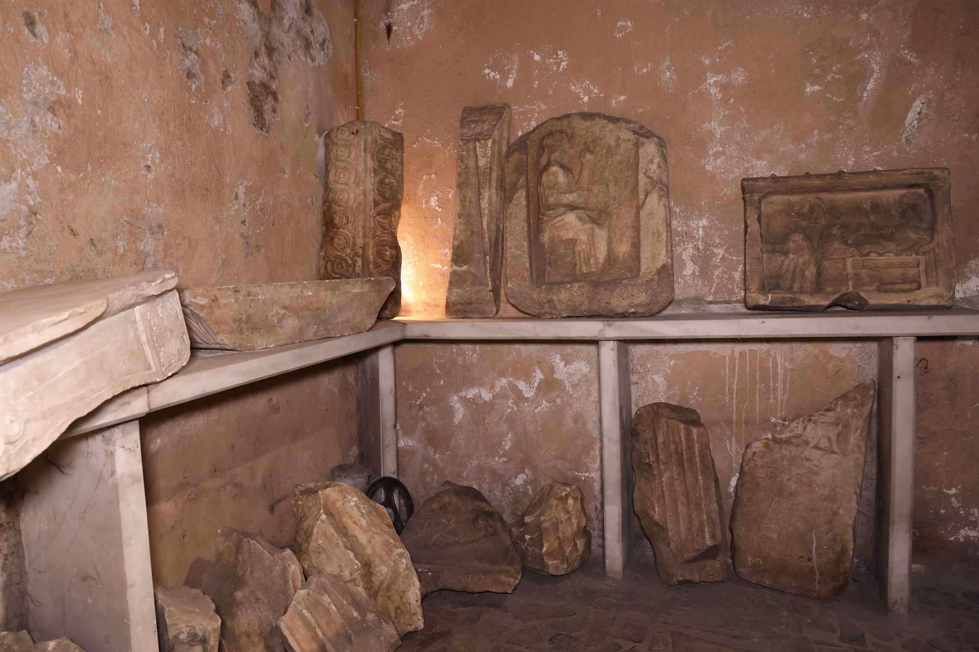 Ο «θησαυρός» που κρύβουν οι αρχαίες στοές της Αθήνας-3