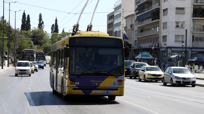 είναι-όλη-μου-η-ζωή-τα-33-χρόνια-πίσω-απ-563957449