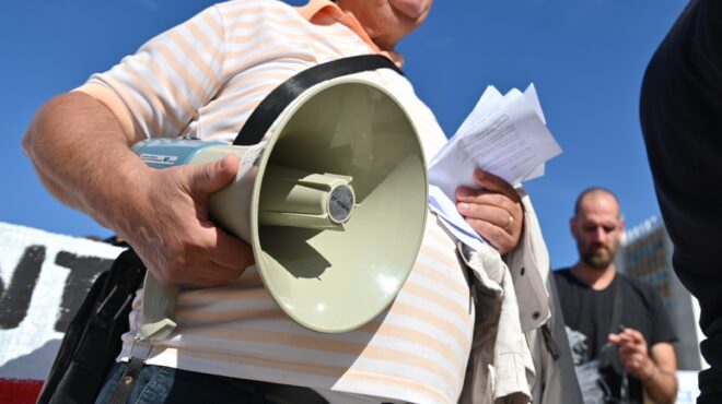 δημόσιοι-υπάλληλοι-24ωρη-πανελλαδική-α-563972380