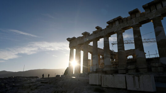 Υπουργείο Τουρισμού: Ταχύρρυθμο πρόγραμμα ξεναγών μέσω ΕΚΠΑ