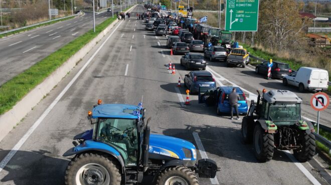 σέρρες-ανοιξε-για-τα-φορτηγά-το-τελωνε-563963110